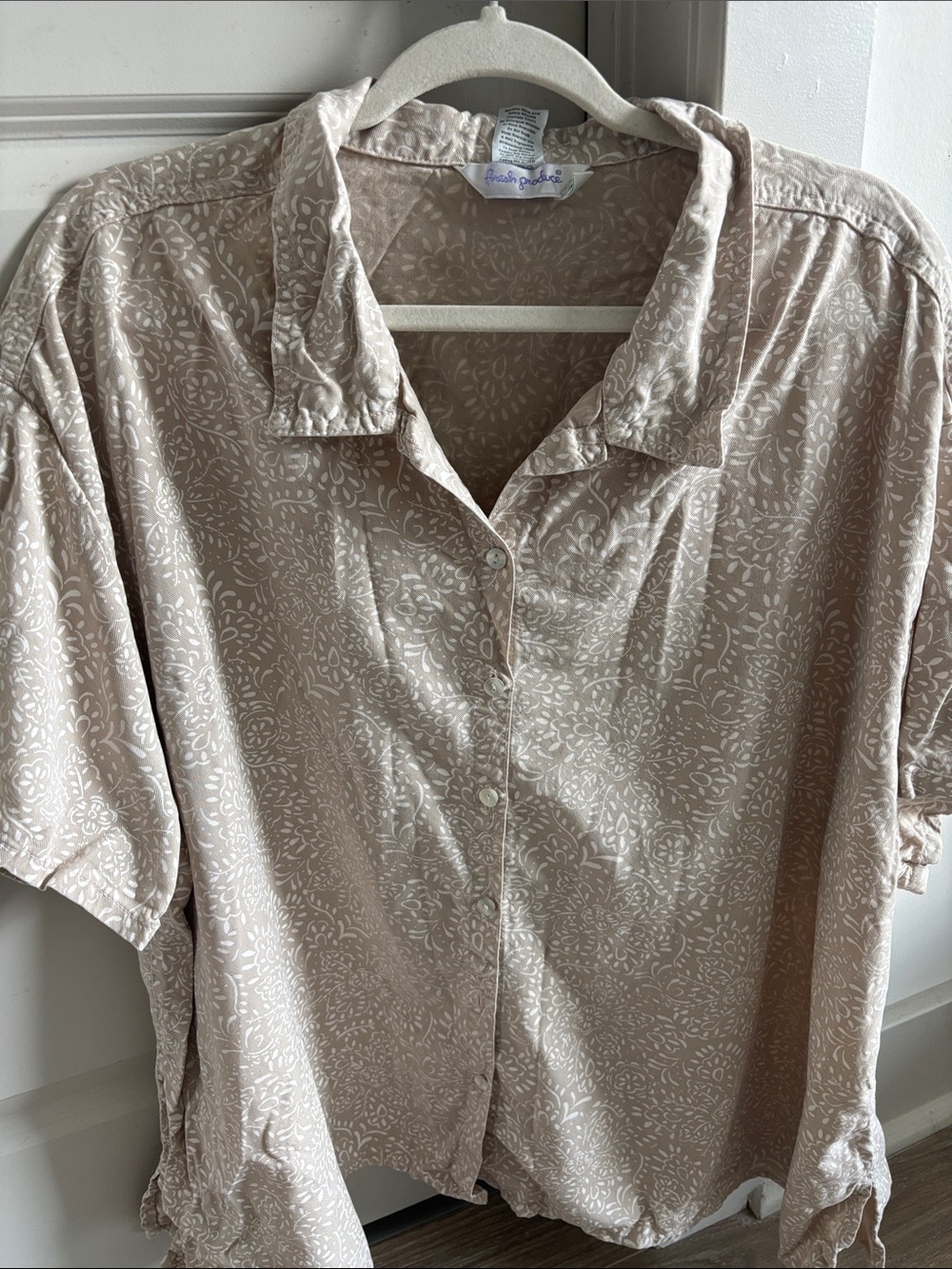 fresh produce Beige Floral Short-Sleeve Button-Up Shirt Plus Size 2X